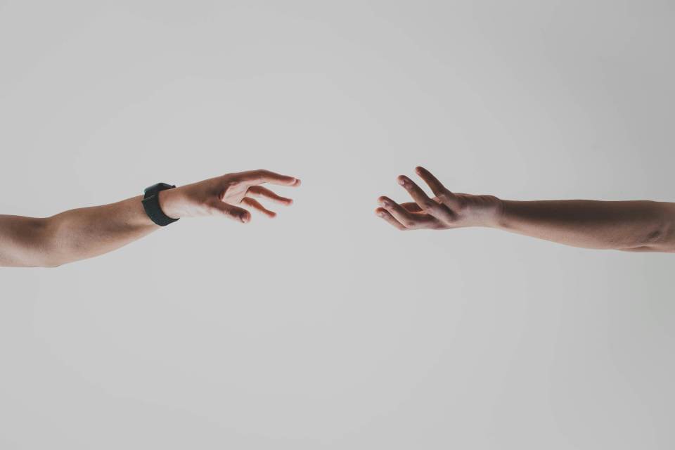 Eight Thousand Kilometers Between Us – Long Distance Love Stories