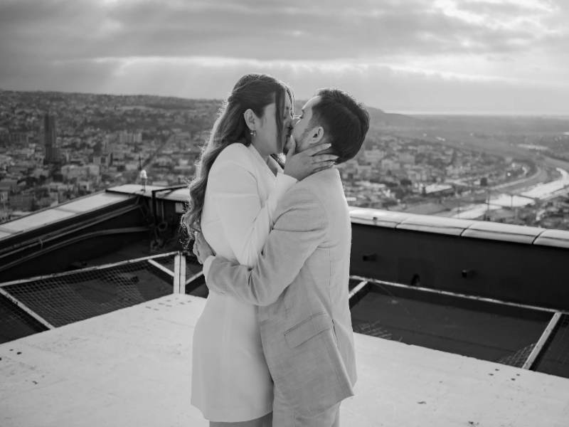 Rooftop Candlelight Proposal proposal scene with romantic ambiance