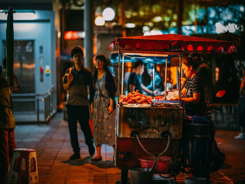 Romantic Cultural City Exploration Anniversary Evening — a dreamy celebration for couples