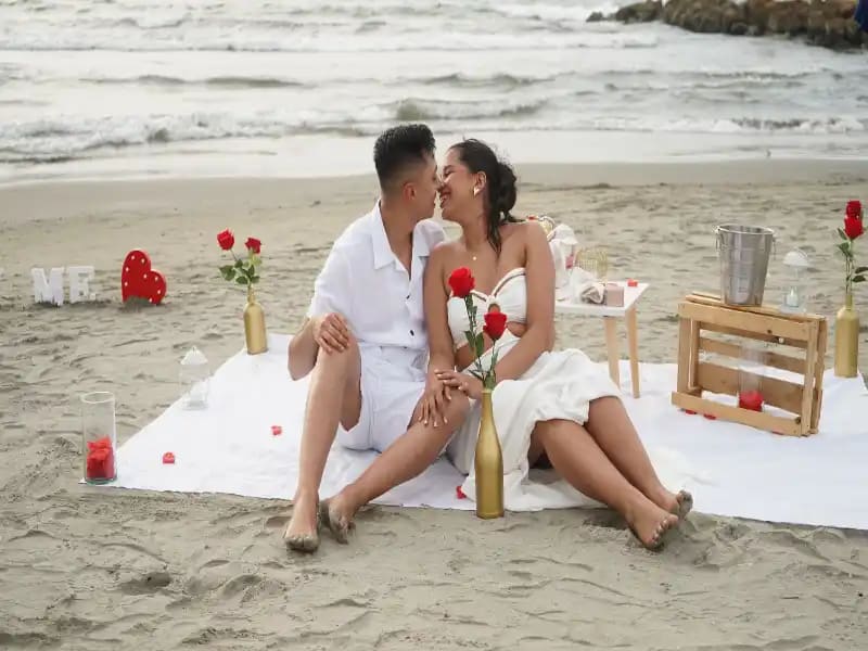 Adventure Date Ideas By The Ocean