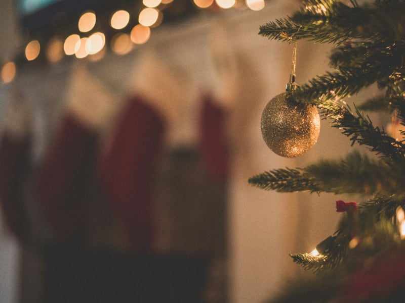 Christmas Date Ideas — romantic visual inspiration for couples