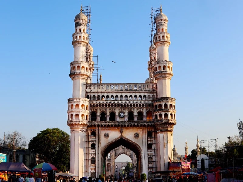 Hyderabad Charminar night proposal setting