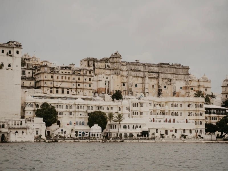 Udaipur Lake Palace at sunset proposal view