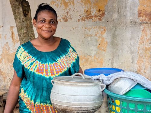Abla now earns a better living through her hot food business.