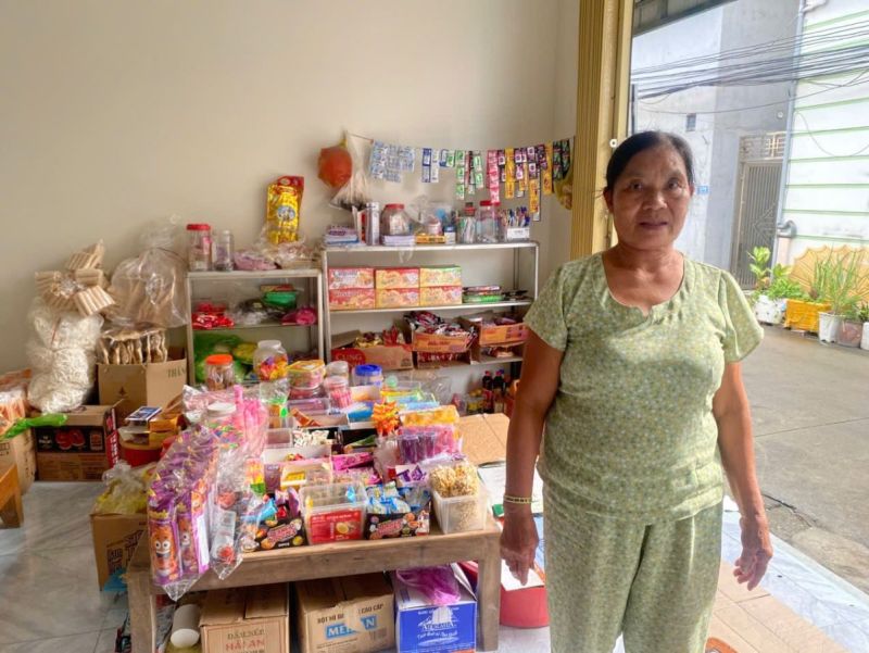 Bat grew her grocery business by investing in high‑demand goods.