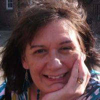 Lesley Hill