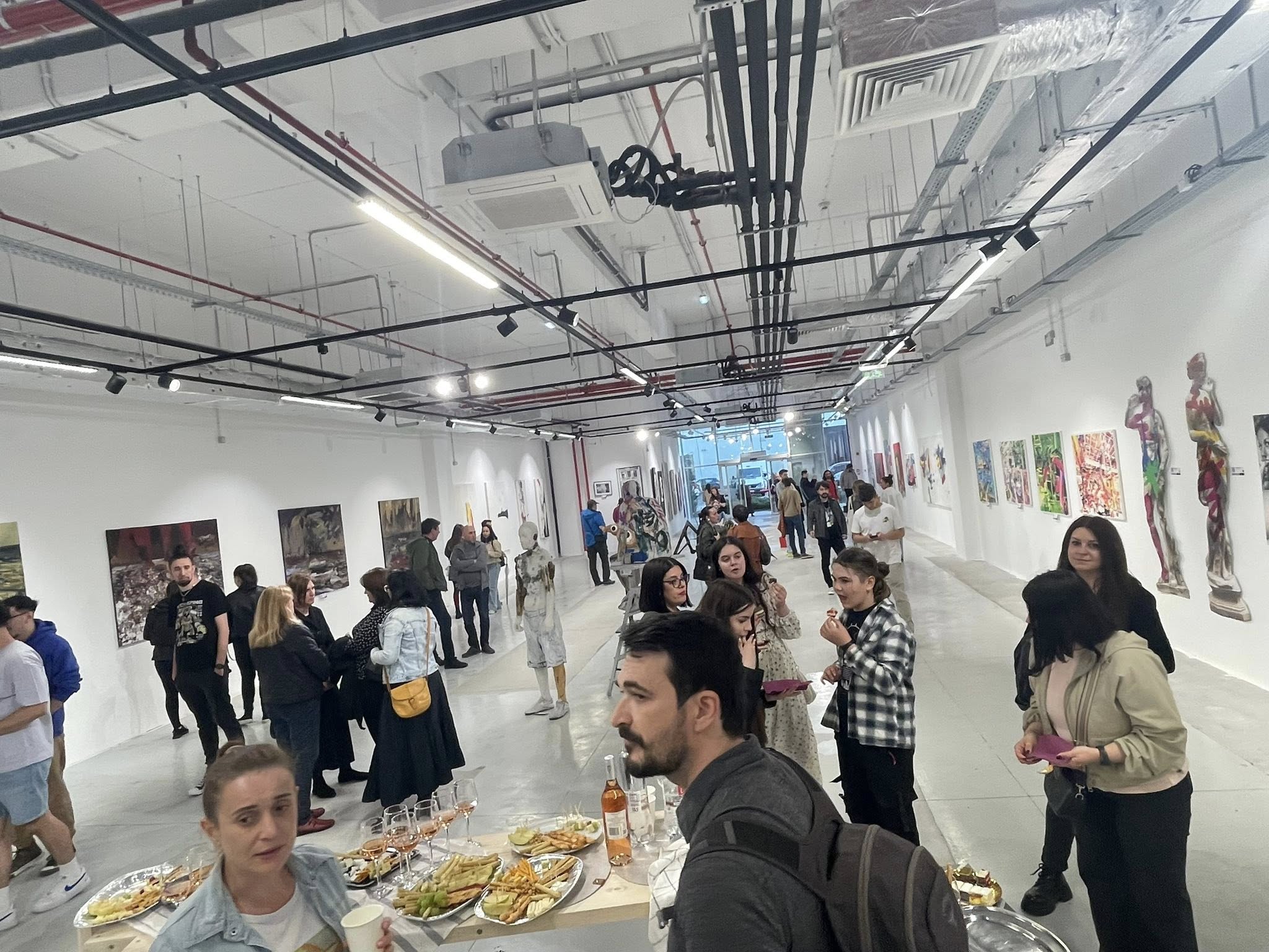 Gallery 11