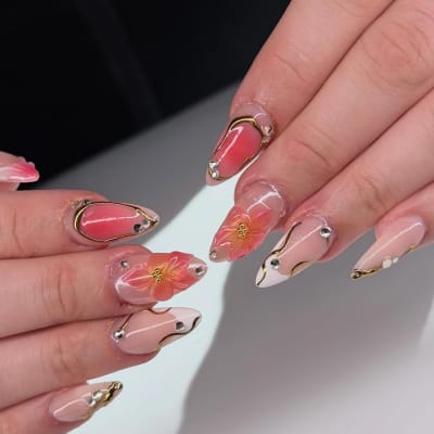 Nail art showcase