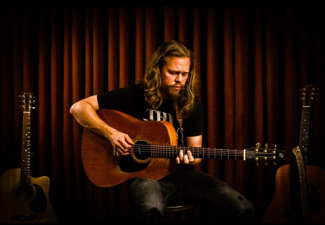 The Barnyard Stage @Karlo - Caleb Hutton