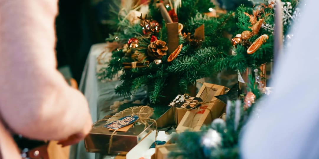 Base31 Vintage Holiday Market