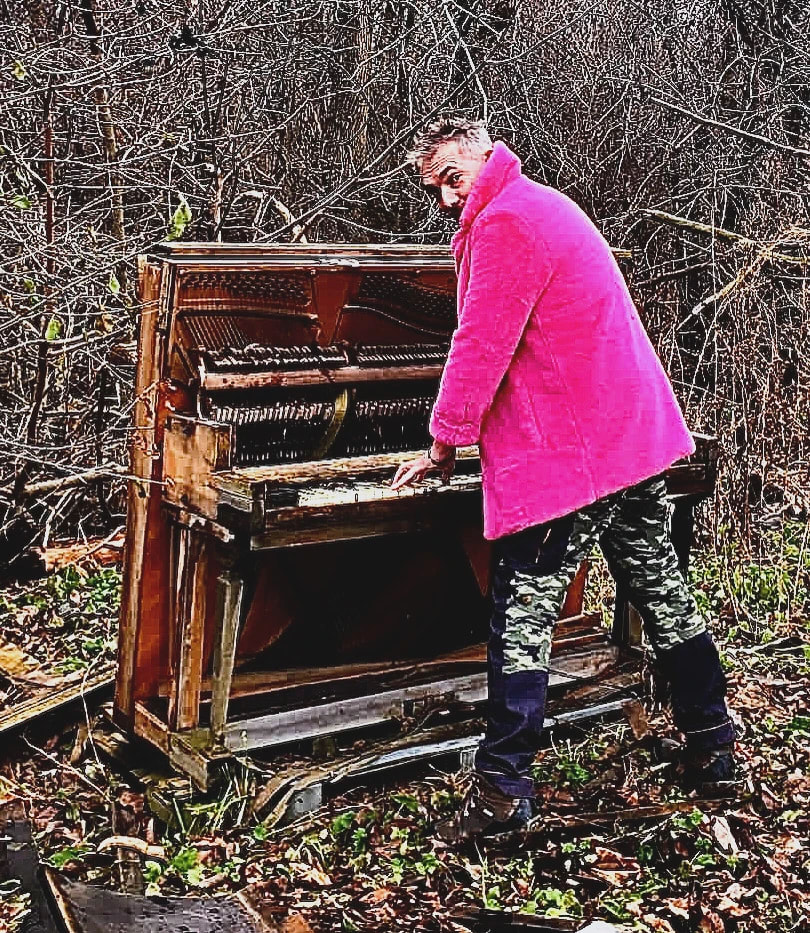 David Johanns plays the Speakeasy