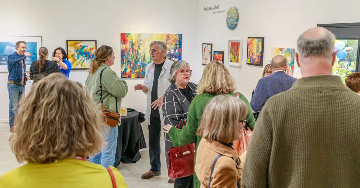 ANDARA Gallery Presents: LUMINOUS Holiday Art Show and Sale - Nov 16th to Dec 6th, 2025 and Dec 6th to 23rd, 2025. Photo Credit: Daniel Vaughan, @vaughan_group.ca
