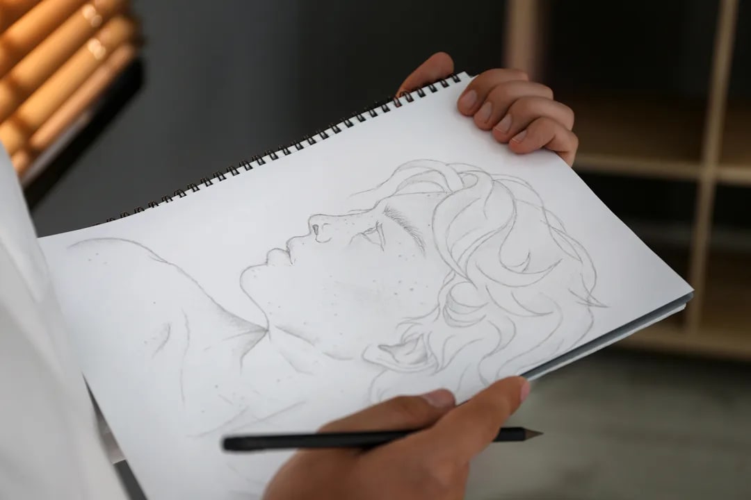 Learn to draw at ANDARA Studio at ANDARA Gallery with instructor, Andrew Csafordi!