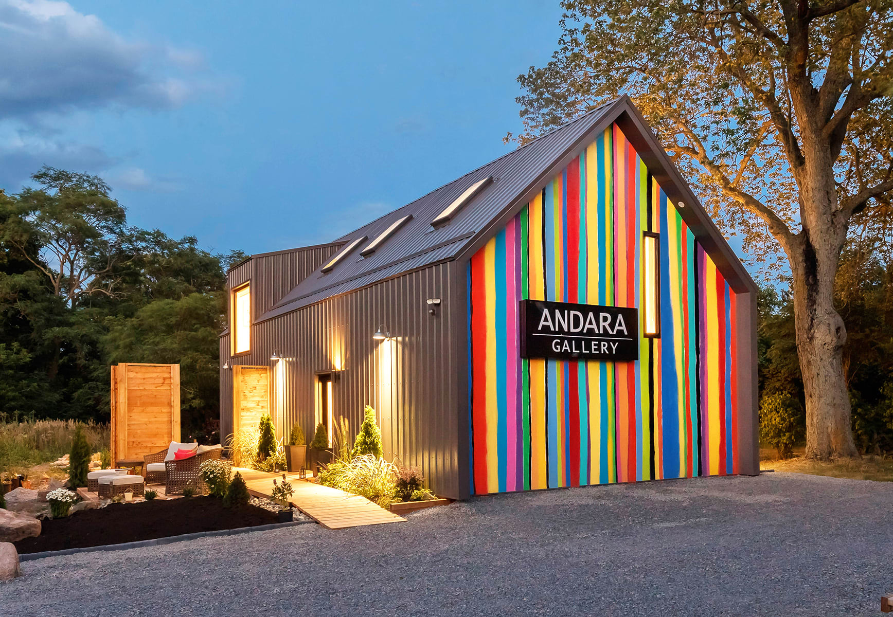 Award-winning ANDARA Gallery showcasing fine art paintings and photography in the heart of Prince Edward County. A top arts destination, book a mini 2-3 hour art workshop - available DAILY - in ANDARA Studio onsite at 54 Wilson Road, Bloomfield. Photo credit © Daniel Vaughan @vaughan_group.ca