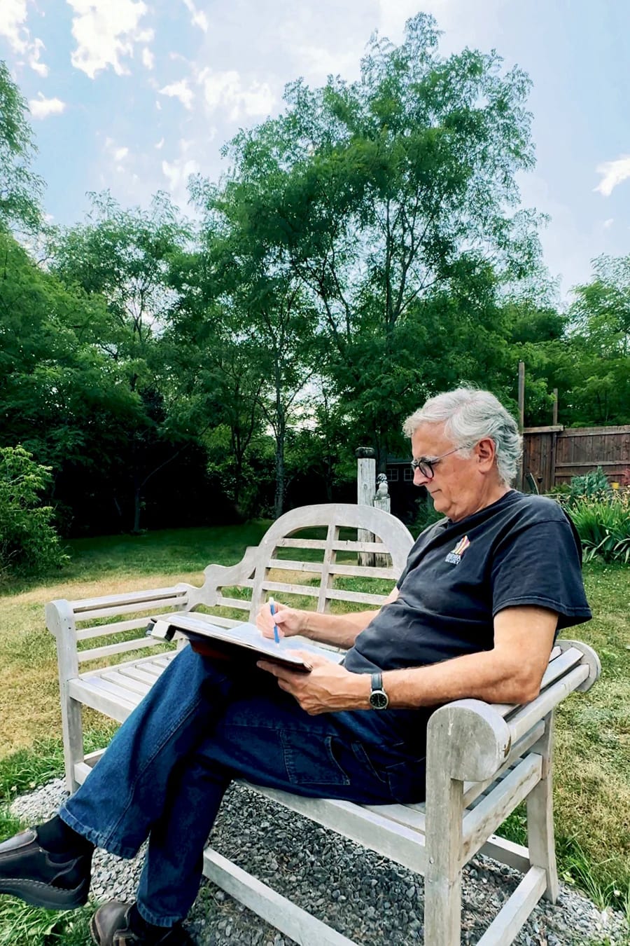 Take a mini 2-hour drawing workshop – available daily upon request – with professional artist/instructor Andrew Csafordi of ANDARA Gallery and Studio in Prince Edward County. Photo Credit: Ali Kaufman, Storied Marketing.