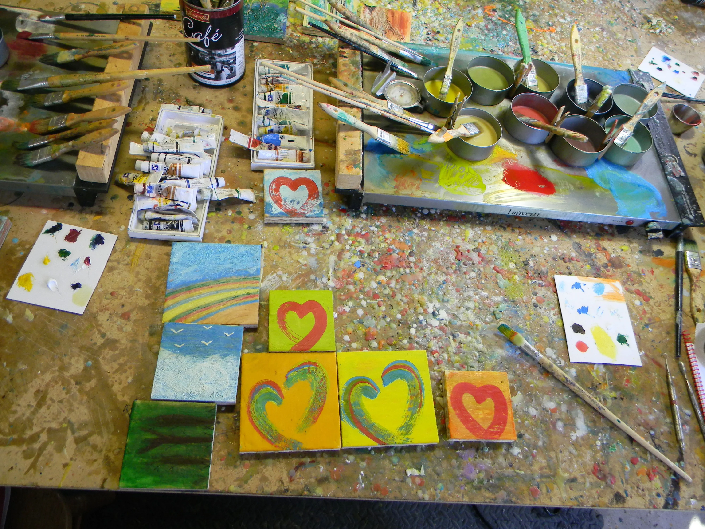 Learn ancient technique of painting with melted beeswax with artist / instructor Andrew Csafordi. Create several small works. No experience necessary. All materials supplied. Min 2 / Max 6 per class. Register (613) 393-1572 / Info: andaragallery.com. Photo © Daniel Vaughan @vaughan_group.ca.