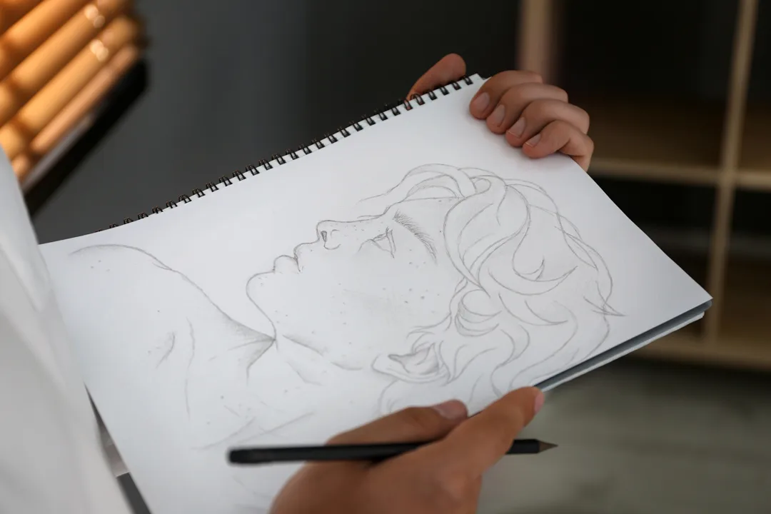 Learn to draw at ANDARA Studio at ANDARA Gallery with instructor, Andrew Csafordi!