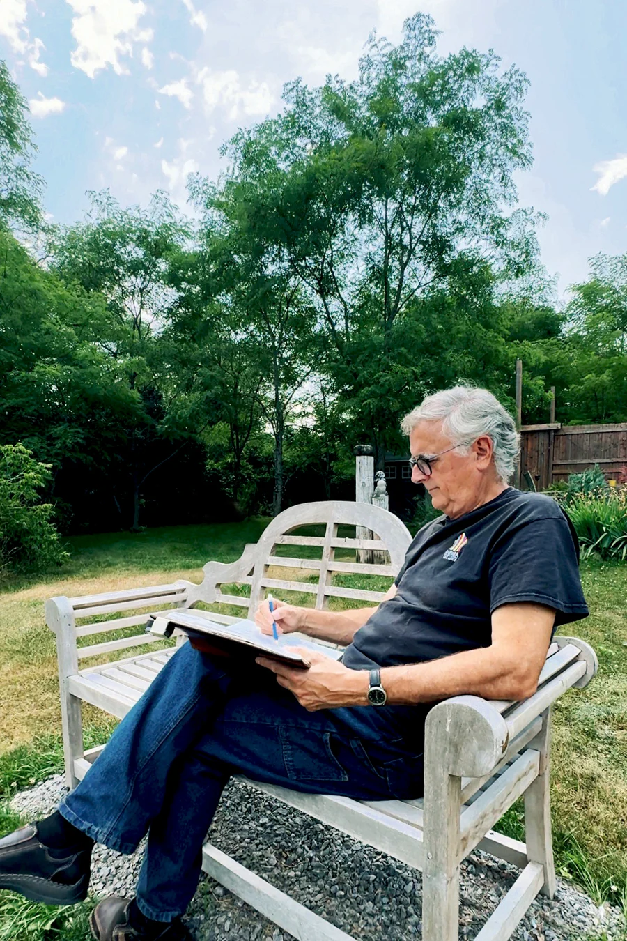 Take a mini 2-hour drawing workshop – available daily upon request – with professional artist/instructor Andrew Csafordi of ANDARA Gallery and Studio in Prince Edward County. Photo Credit: Ali Kaufman, Storied Marketing.