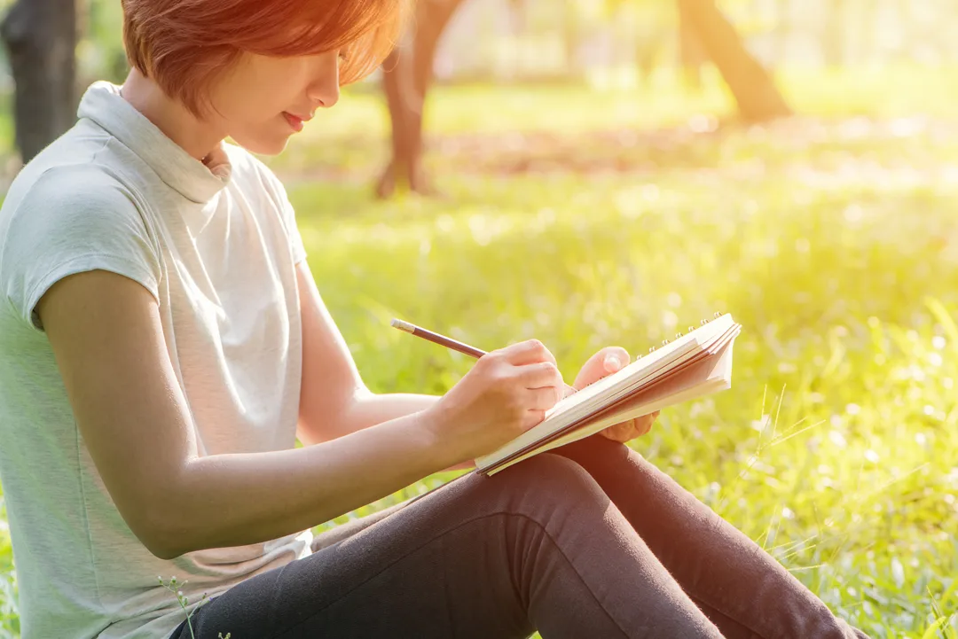 Learn to draw at ANDARA Studio at ANDARA Gallery with instructor, Andrew Csafordi!