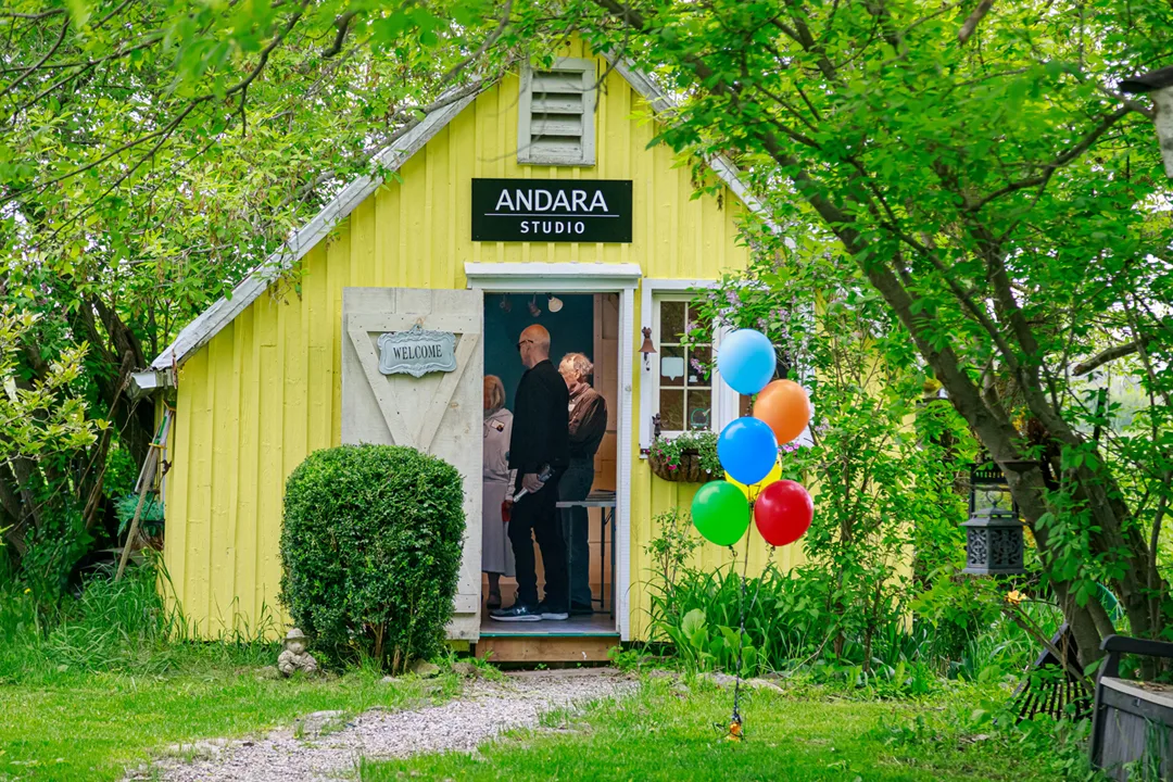 ANDARA Studio Art Workshops at ANDARA Gallery, Prince Edward County © Daniel Vaughan, @Vaughan_group.ca