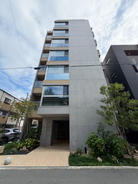 Ausleben Miyakojima I — A Bold Take on Life Without a Balcony 1