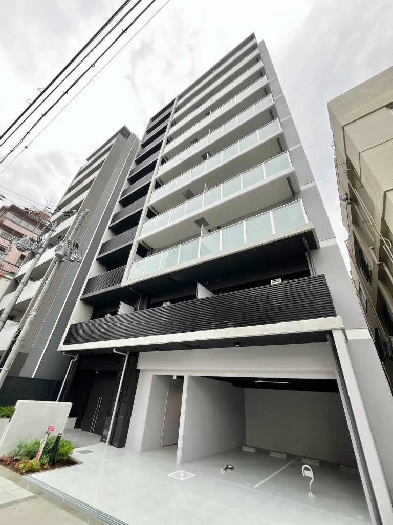 S-RESIDENCE Awaza chiaro — Top-Floor Corner Unit with Walk-In Closet 3