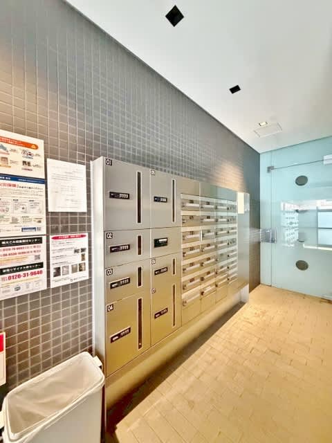 Urban Flats Minatomachi — Zero Deposit, Zero Key Money, Steps from Namba Station 4