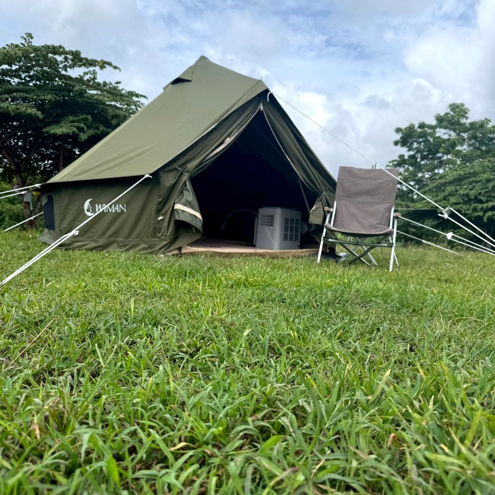 เต็นท์กระโจมสีเขียวไร้เสากลาง bell tent wiman - จัดวางใต้ศาลามุงจาก ให้ความรู้สึกเป็นธรรมชาติและร่มรื่น