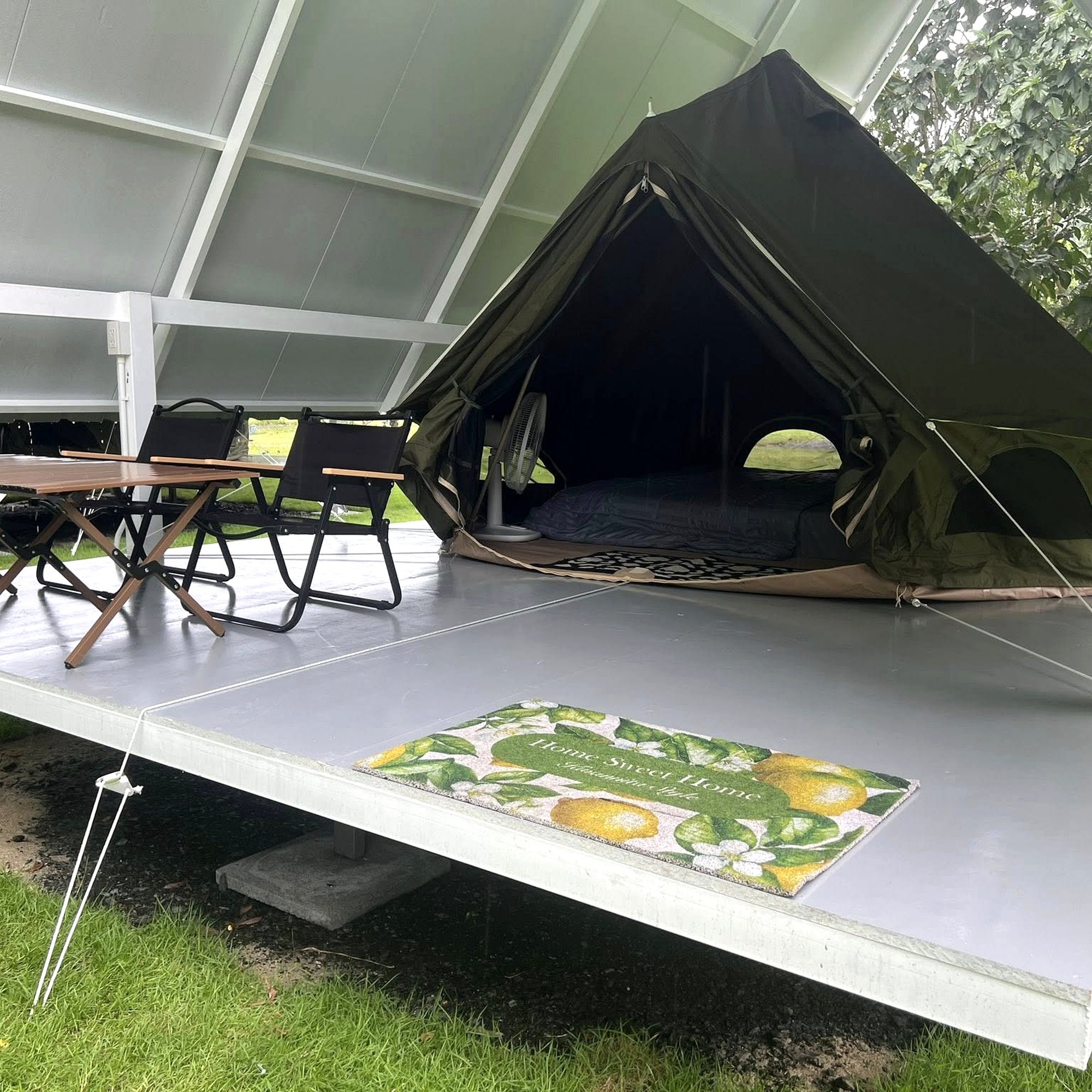 เต็นท์กระโจมสีเขียวไร้เสากลาง bell tent wiman - อิสระในการเข้า-ออก ด้วยดีไซน์ทางเข้าที่กว้างขวางและสะดวกสบาย