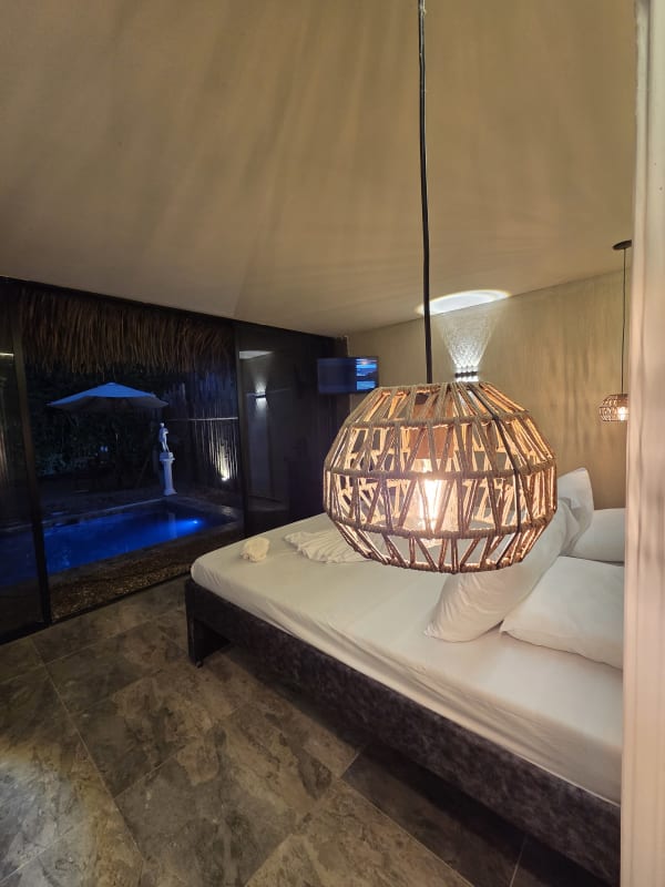 Zona exterior comedor al aire libre Villa Viscaya Melgar Tolima