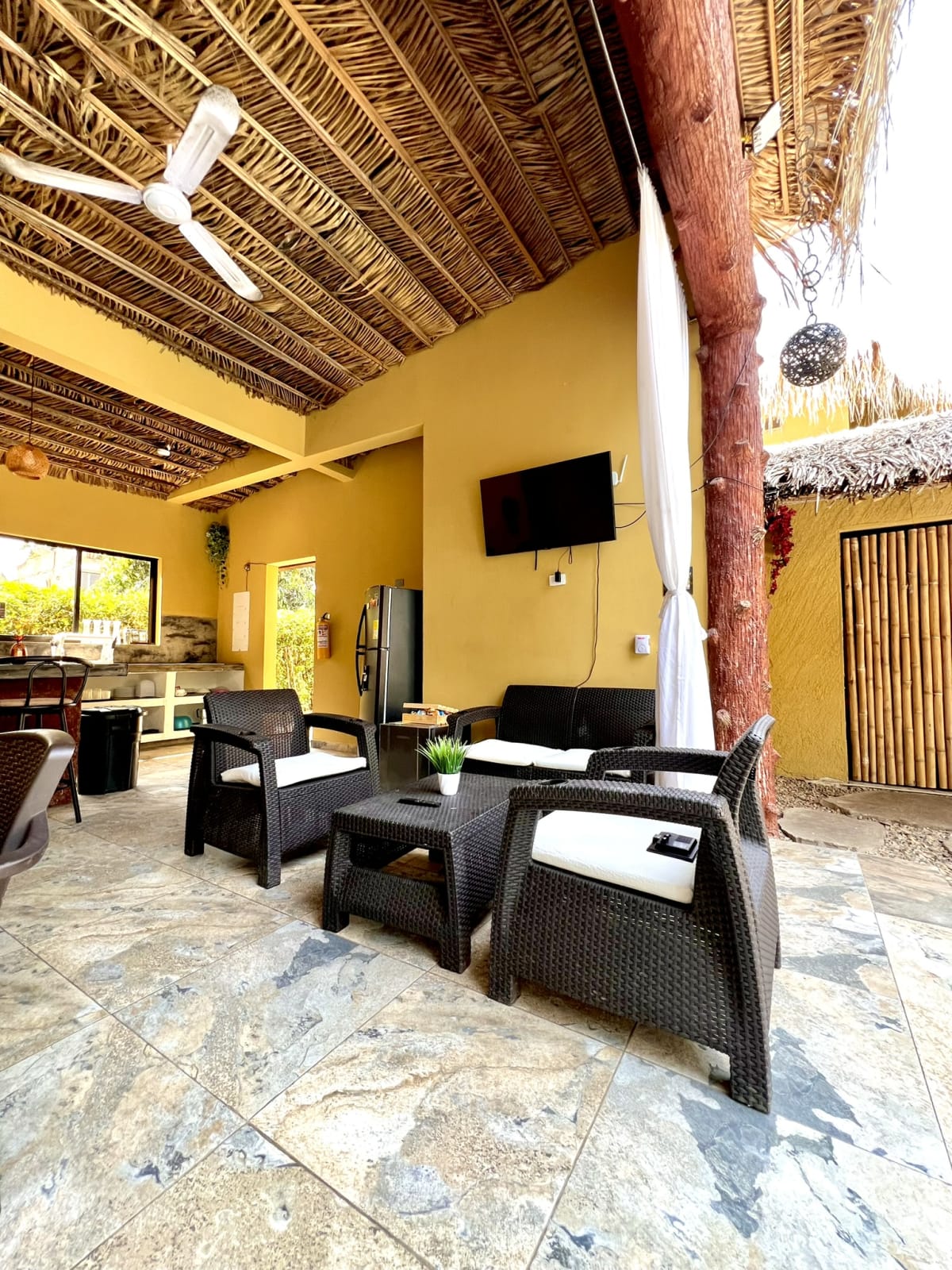 Villa en Melgar para 4 amigas: guía de fin de semana ideal - Lotus Beach Houses Tolú
