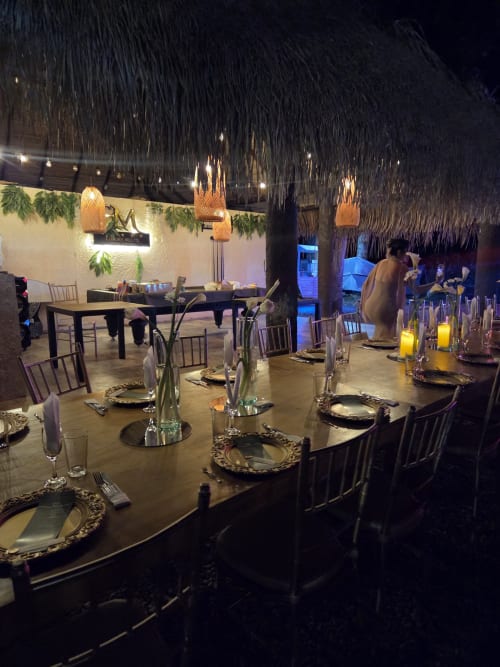 Real wedding held at the Lotus villas in Melgar, Tolima, Colombia - night reception