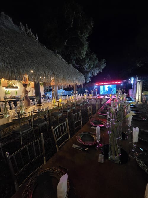 Night reception tables - real wedding held at the Lotus villas in Melgar, Tolima, Colombia