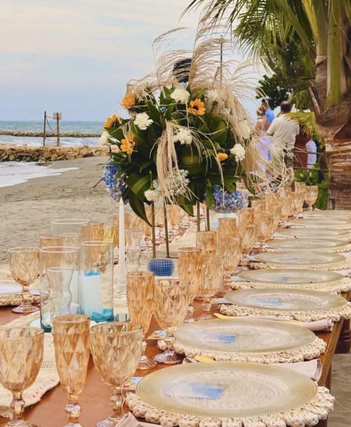 Imperial table on the beach - real wedding held at Villa Lotus Tolú, Colombia
