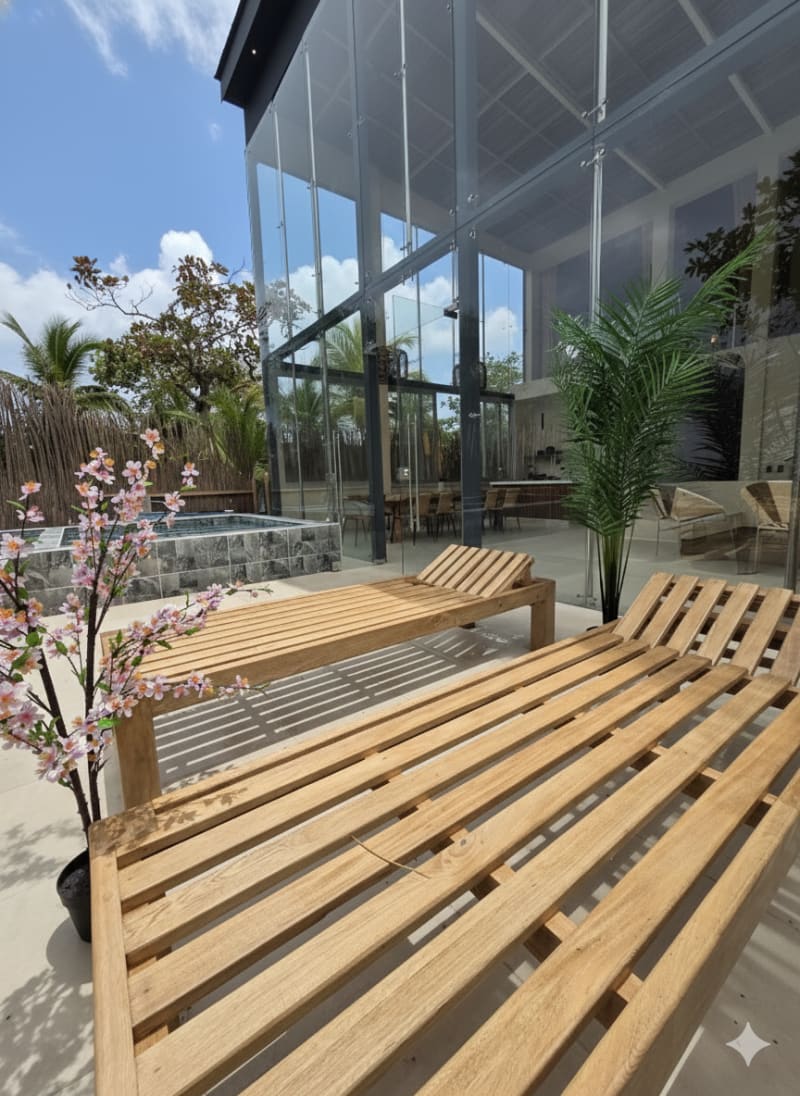 Interior sala Lotus Beach House vista al Mar Caribe Tolú