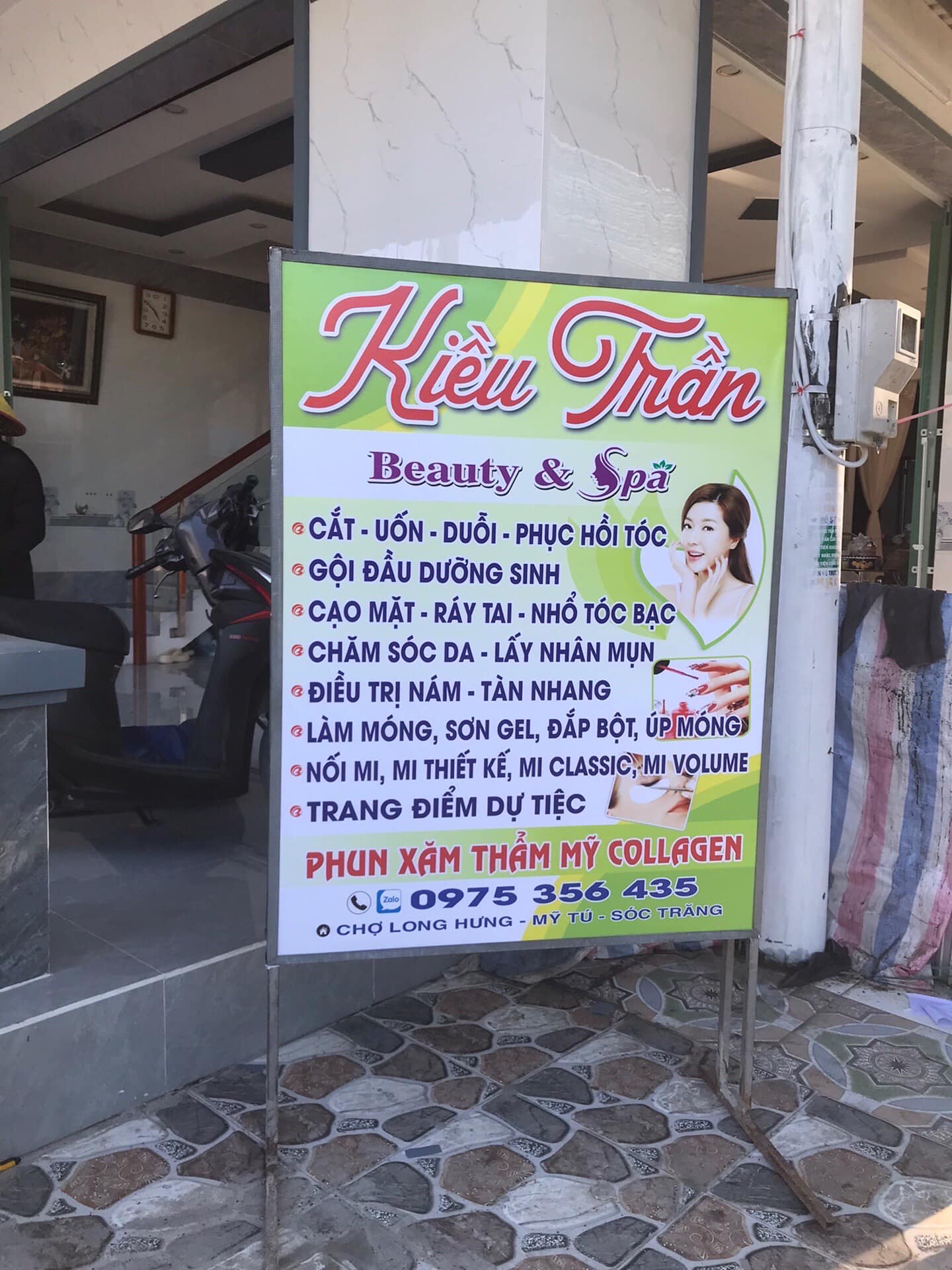 Bảng hiệu decal tiệm spa đơn giản, tiết kiệm chi phí nhưng vẫn đẹp mắt