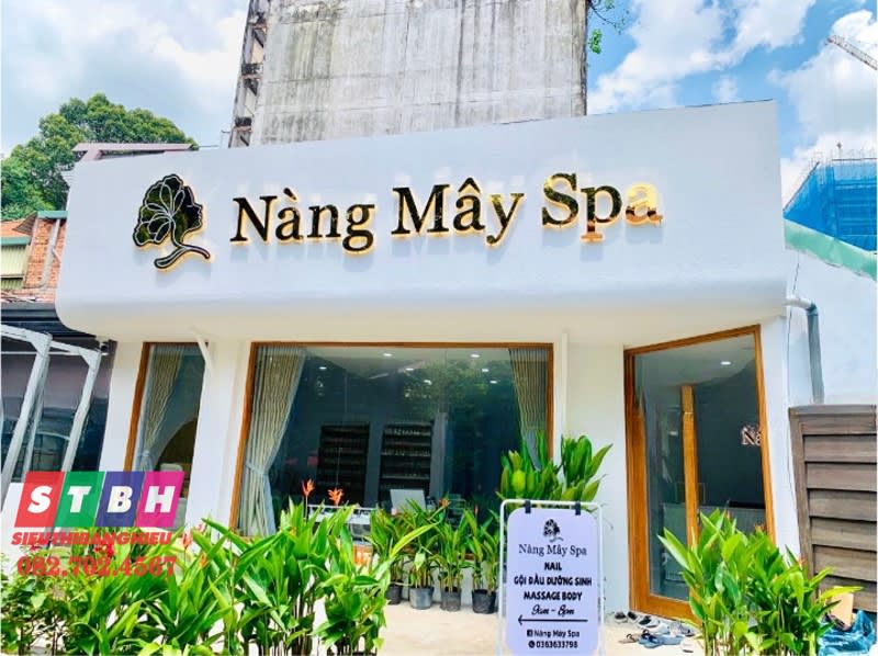 Bảng hiệu spa Nàng Mây