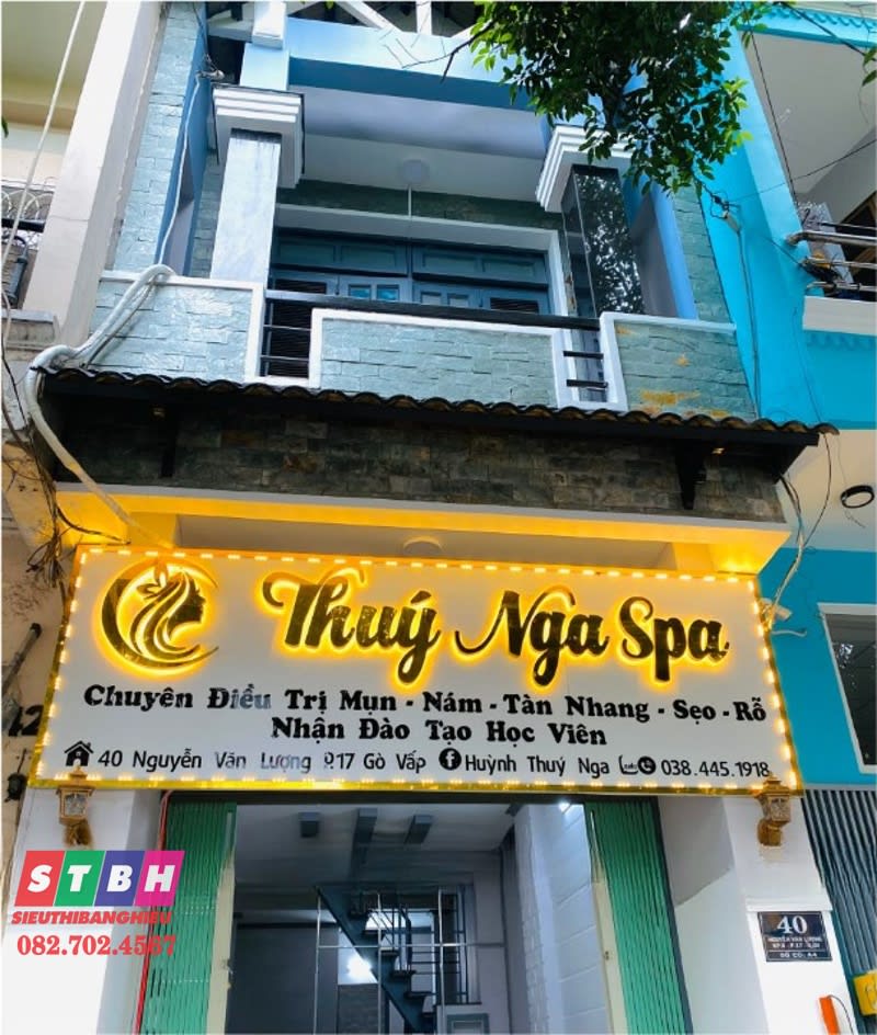 Bảng hiệu spa Thúy Nga