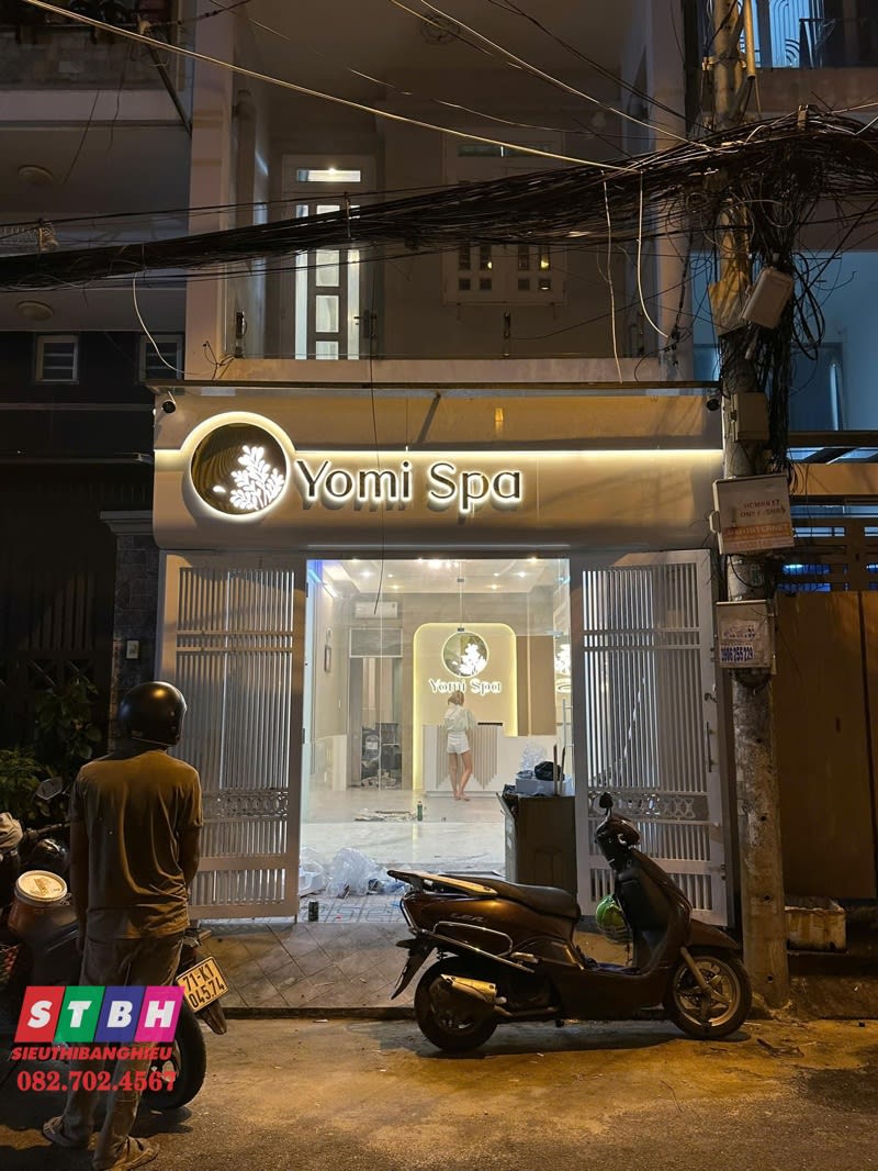 Bảng hiệu Spa Yomi