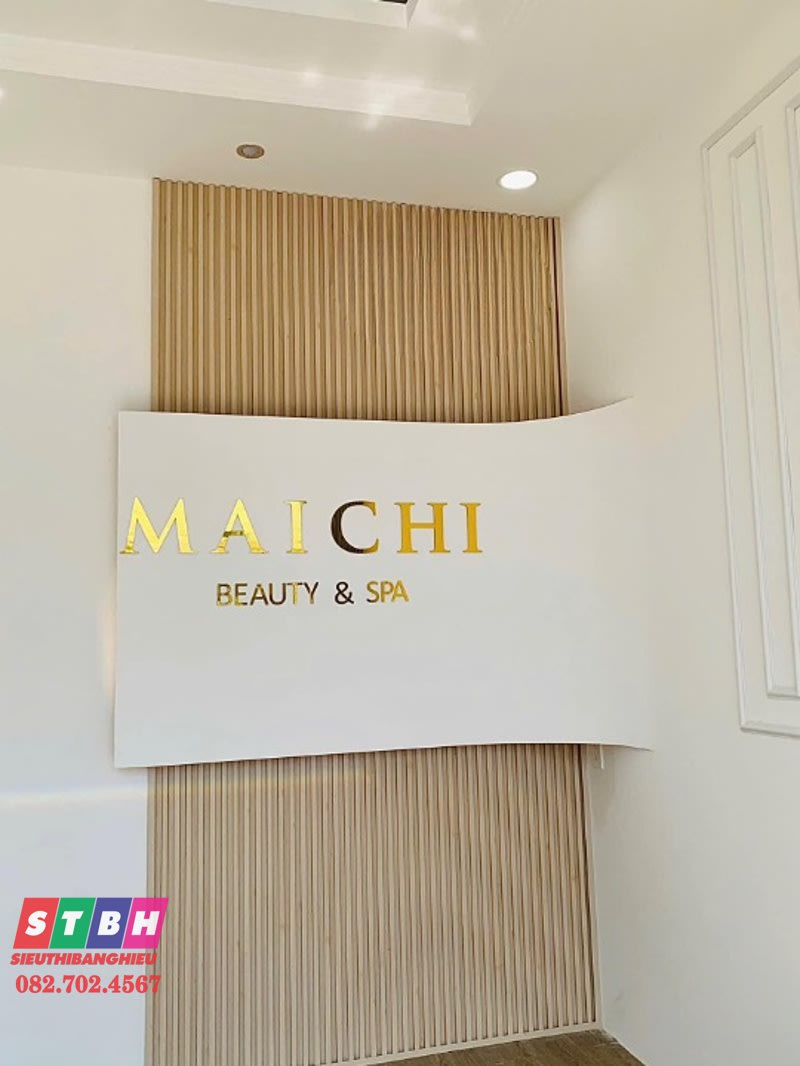 Bảng hiệu Mai Chi Spa