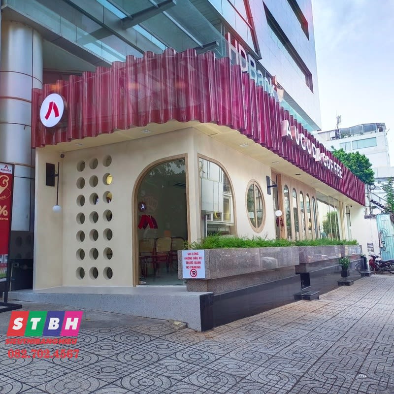 Bảng hiệu Coffee Auguda