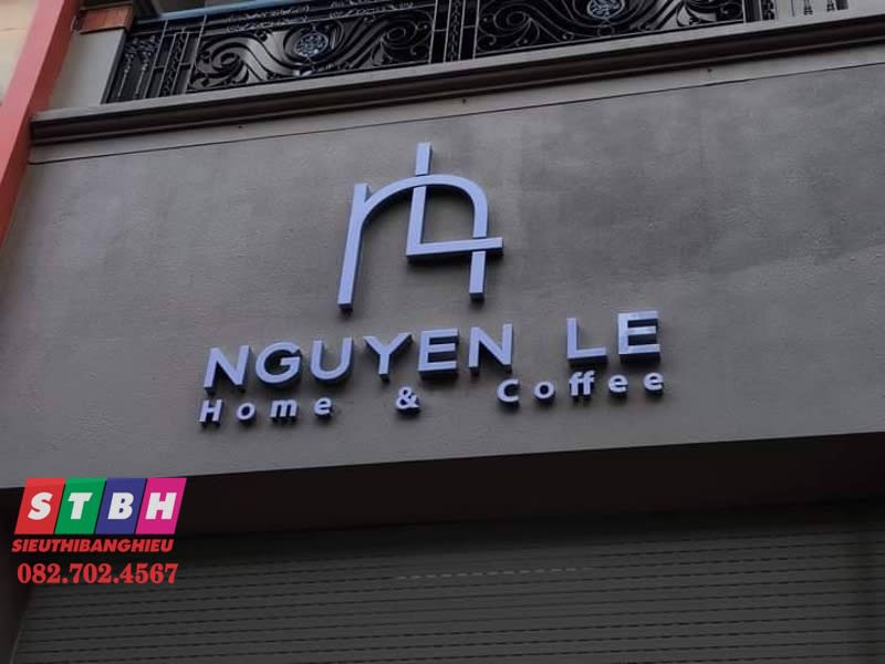 Bảng hiệu Coffee Nguyen Le