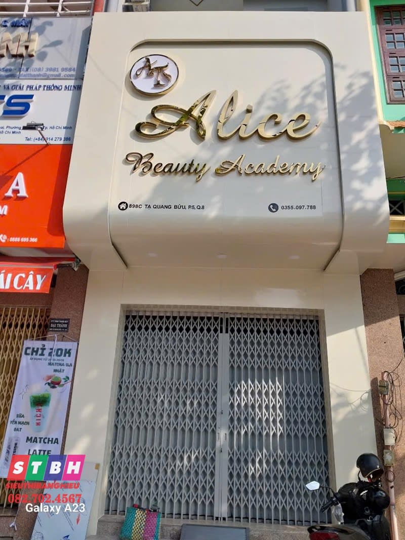 Bảng hiệu Alice Nail