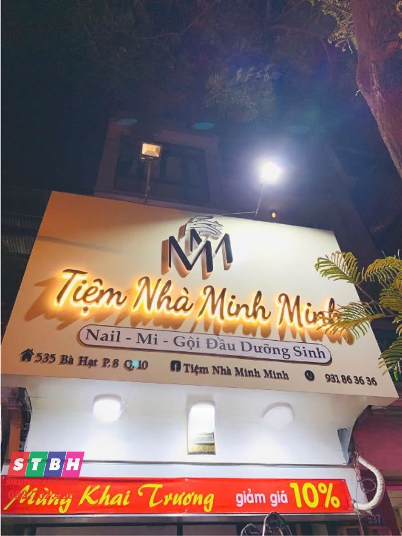 Bảng hiệu Tiệm Nhà Minh Minh