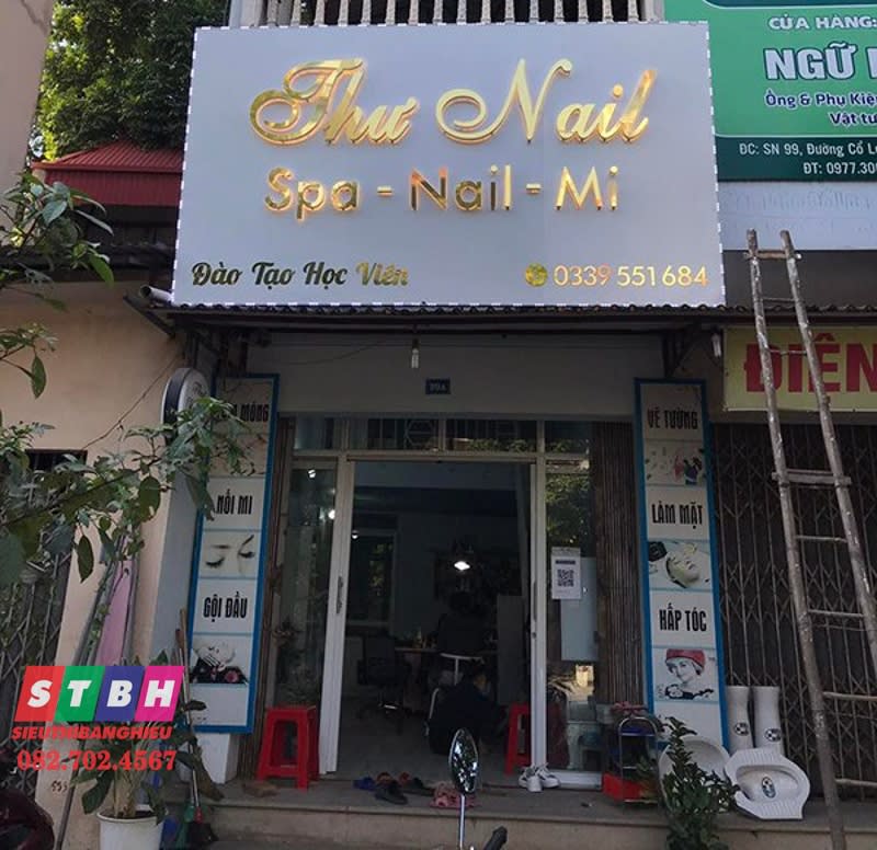 Bảng hiệu Nail Thư