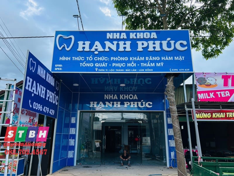 Bảng hiệu Nha Khoa Hạnh Phúc