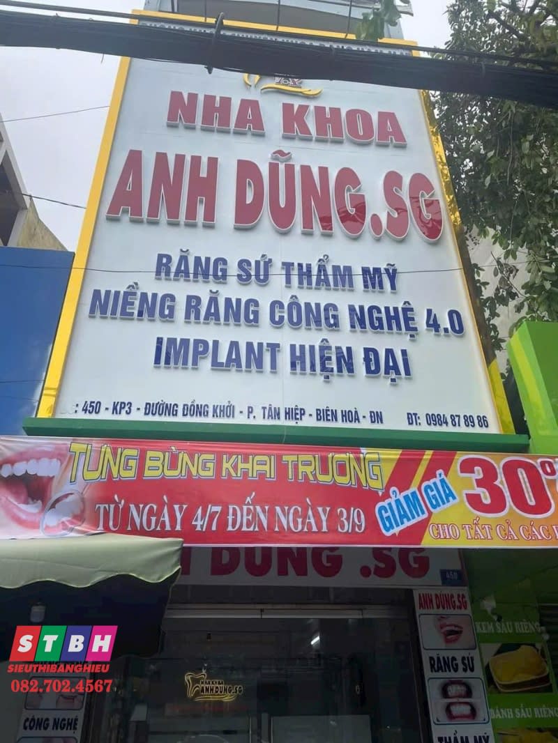 Bảng hiệu nha khoa