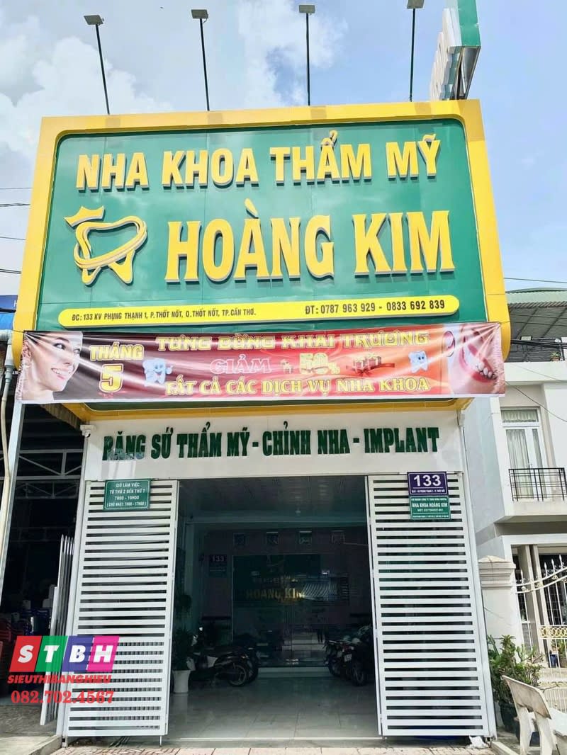 Bảng hiệu nha khoa thẩm mỹ