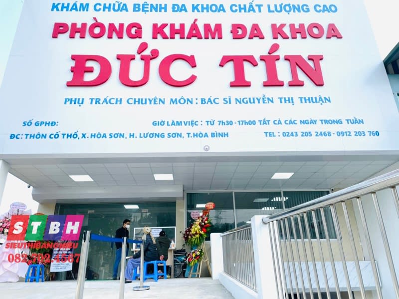 Bảng hiệu phòng khám đa khoa