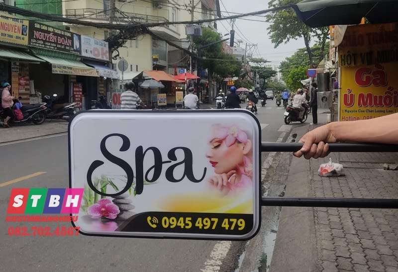 Hộp đèn mica spa